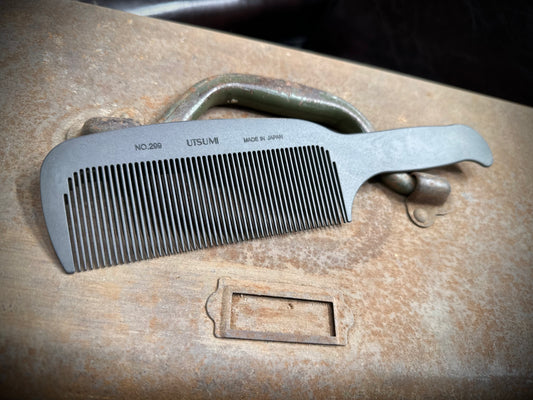 UTSUMI Carbon Comb